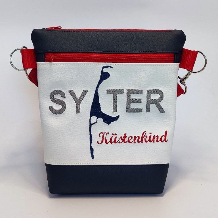 Umhängetasche klein bestickt mit blauem Sylter